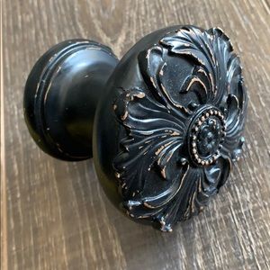 Decorative Accent Hanger